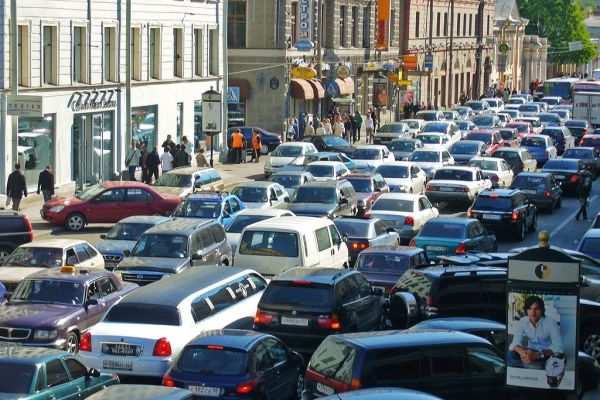 Север Петербурга может встать в многокилометровые пробки из-за ремонта дорог