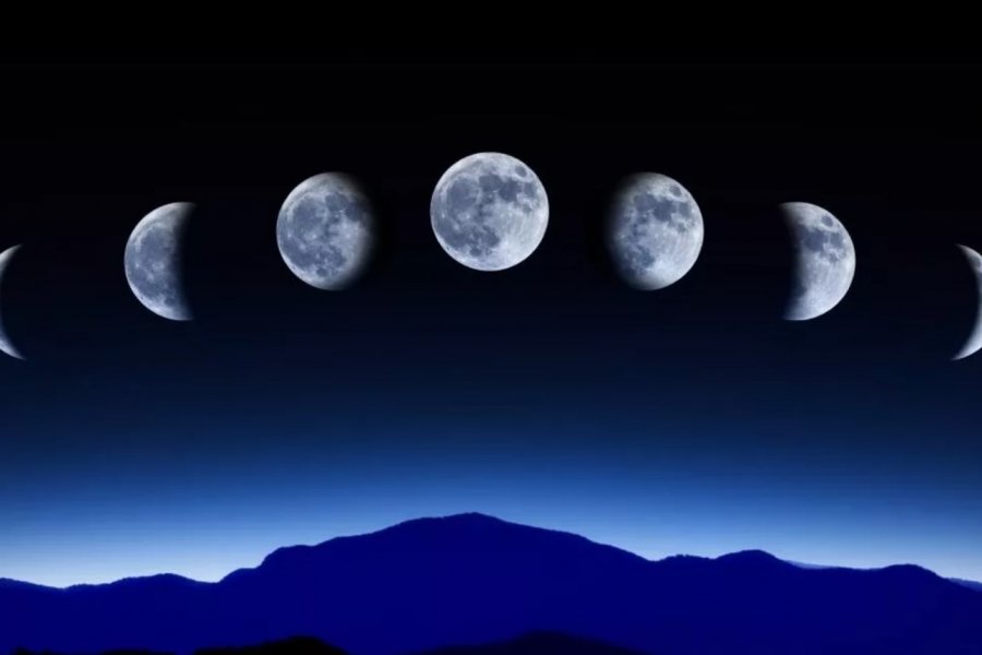 Растущая луна утром. Луна. Фазы Луны. Фазы Луны фото. Разная Луна.