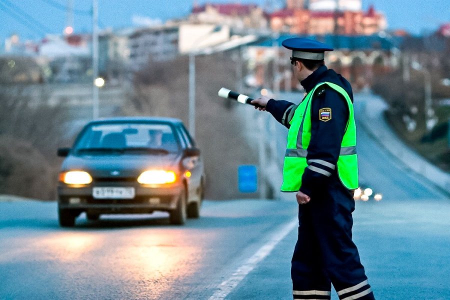 ГИБДД предложила наделить российских инспекторов ДПС правом отправлять автомобили на ТО прямо с дороги