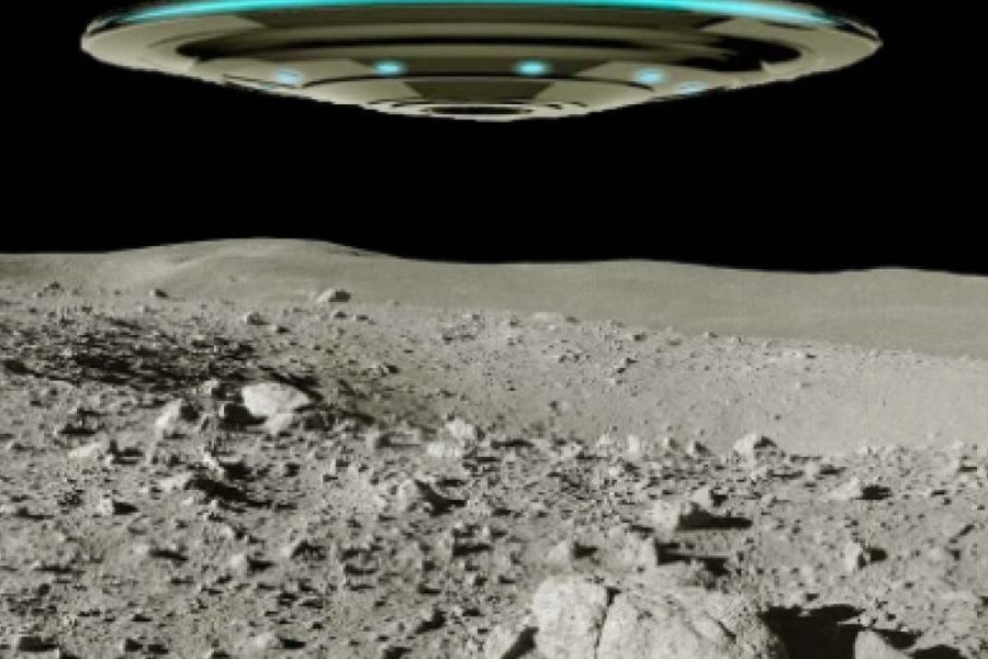 Ученые обнаружили на Луне огромный НЛО