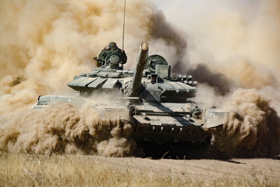 Daily Express: Путин отправил  на военные учения в Белоруссию смертоносные танки-роботы