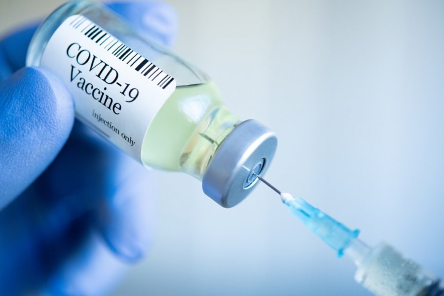 Доктор Комаровский заявил, что невозможно выявить аллергию на вакцину до прививки
