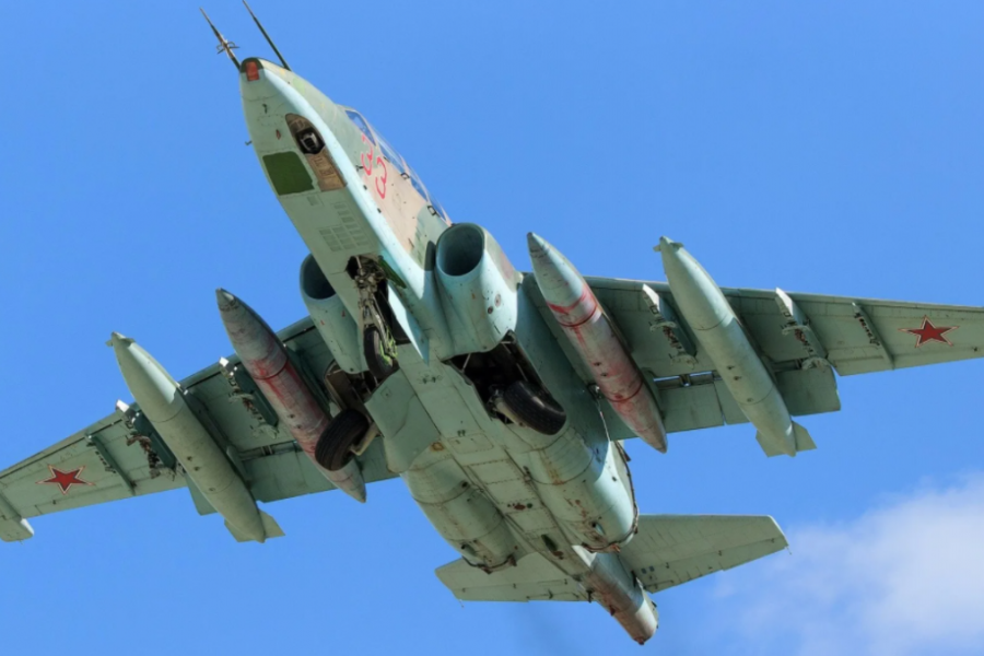 Отчаянный удар Су-25 по позициям противника восхитил иностранную  публику