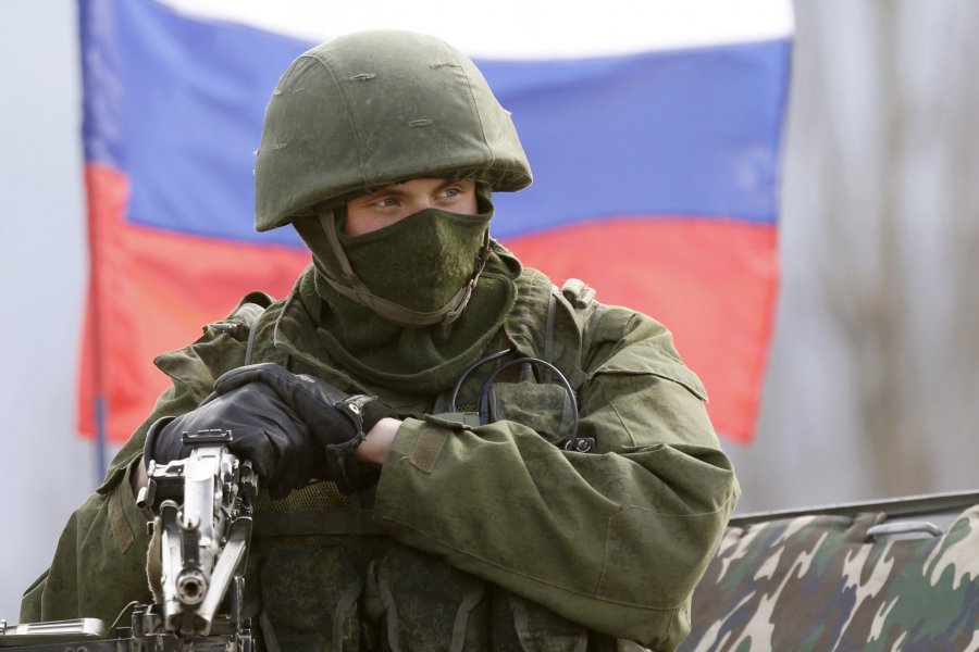 Политолог Абзалов заявил, что острая опасность начала боев в Донбассе миновала