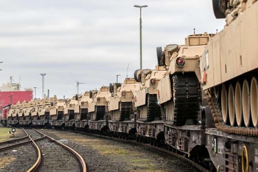 США начали массовую переброску танков из Германии в Восточную Европу
