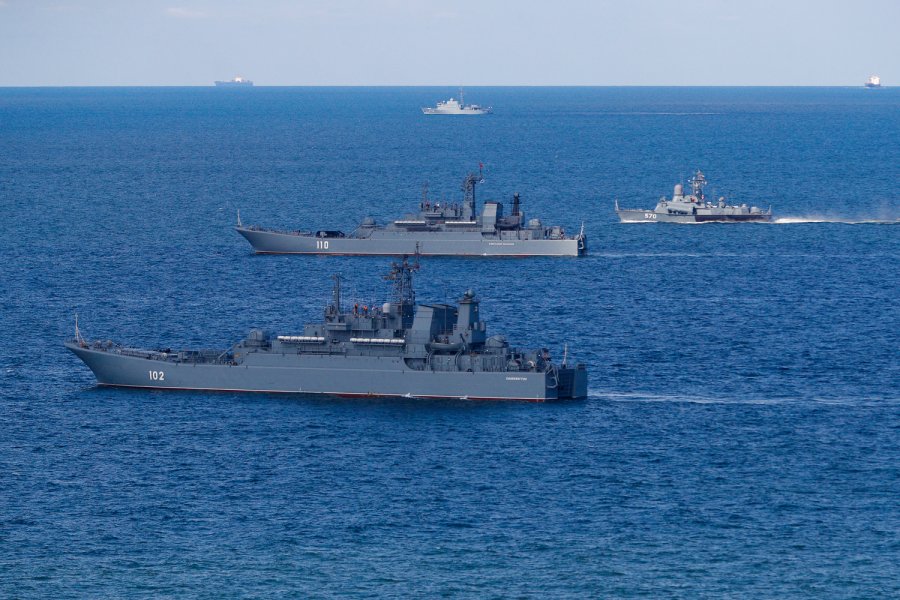 Российские военные корабли выдвинулись в направлении Балтийского моря