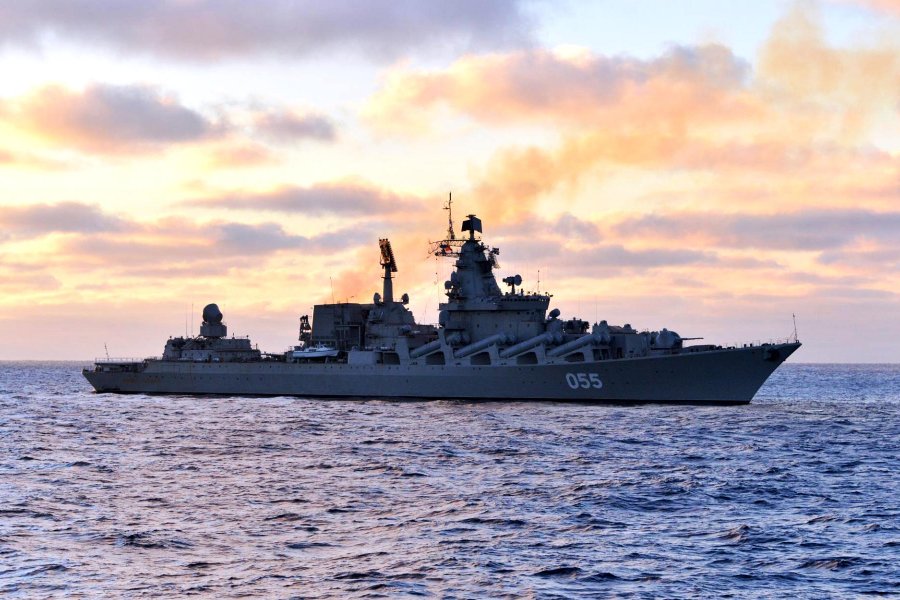 Боевые корабли Северного флота ВМФ России подошли к границам НАТО с тыла