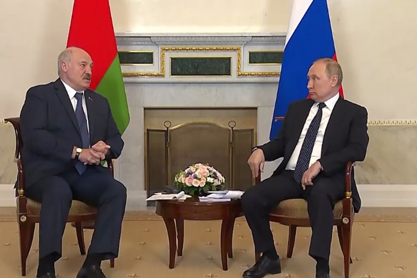 В Санкт-Петербурге проходят переговоры Владимира Путина и Александра Лукашенко